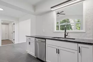 2618 Southlawn Dr, Maplewood, MN 55109 - Photo 17