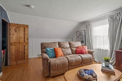 986 Galvin Avenue, West Saint Paul, MN 55118 - Photo 11