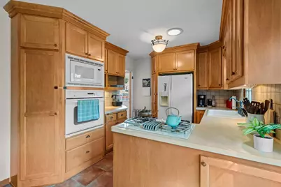 986 Galvin Avenue, West Saint Paul, MN 55118 - Photo 5