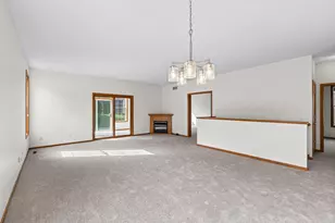 442 Meadowood Ln, Burnsville, MN 55337 - Photo 13