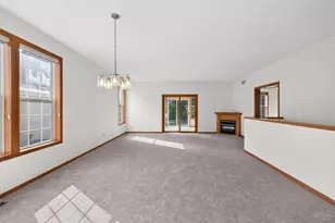 442 Meadowood Ln, Burnsville, MN 55337 - Photo 19