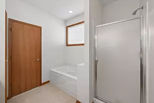 442 Meadowood Ln, Burnsville, MN 55337 - Photo 23