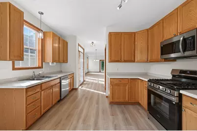 442 Meadowood Lane, Burnsville, MN 55337 - Photo 9