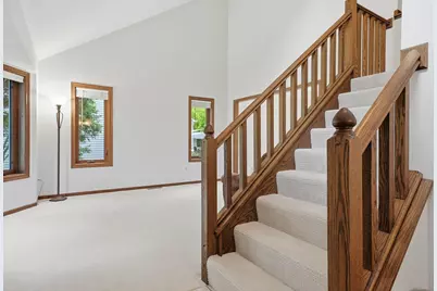 4085 Deerwood Trail, Eagan, MN 55122 - Photo 5
