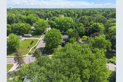 784 Mary Street N, Maplewood, MN 55119 - Photo 37
