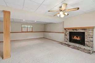 2073 Lydia Ave E, Maplewood, MN 55109 - Photo 27