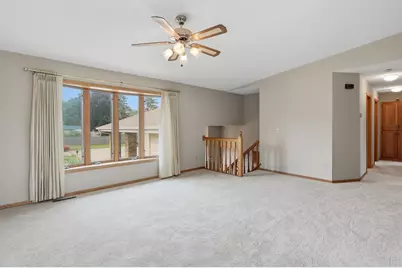 2073 Lydia Avenue E, Maplewood, MN 55109 - Photo 3