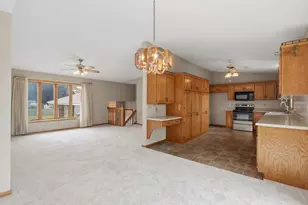 2073 Lydia Ave E, Maplewood, MN 55109 - Photo 5