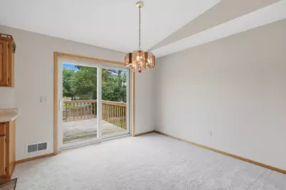 2073 Lydia Avenue E, Maplewood, MN 55109 - Photo 7