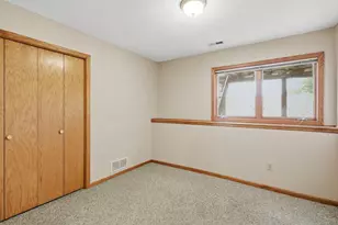 2073 Lydia Ave E, Maplewood, MN 55109 - Photo 21