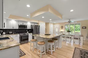 456 Vadnais Rd, Vadnais Heights, MN 55127 - Photo 9