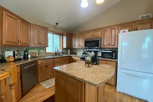204 14th Ave S, Princeton, MN 55371 - Photo 7
