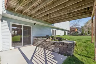 1193 Shawmut St S, Shakopee, MN 55379 - Photo 19