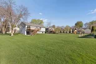 1193 Shawmut St S, Shakopee, MN 55379 - Photo 23