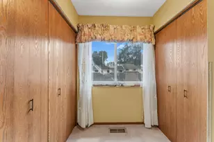 943 Sylvia Ln, Shoreview, MN 55126 - Photo 15