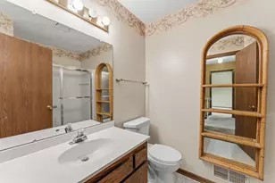 943 Sylvia Ln, Shoreview, MN 55126 - Photo 19