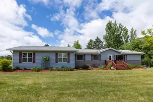 431 Main Street NW, Menahga, MN 56464 - Photo 1