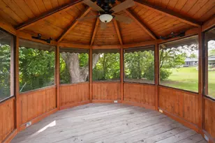 10500 Vessey Rd, Bloomington, MN 55437 - Photo 15