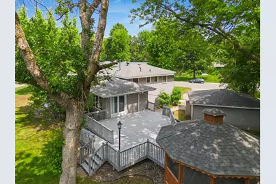 10500 Vessey Road, Bloomington, MN 55437 - Photo 37