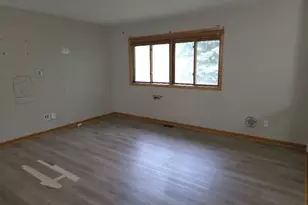 5627 Lannon Ave NE, Albertville, MN 55301 - Photo 9