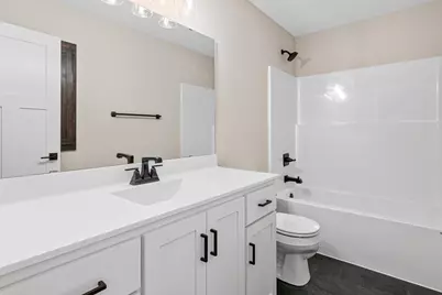 829 N Grant Street, Ellsworth, WI 54011 - Photo 27