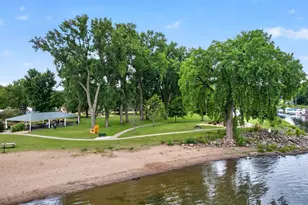 225 Lawrence Blvd W, Wabasha, MN 55981 - Photo 75