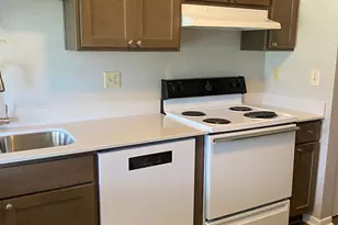 414 4th St SE, Austin, MN 55912 - Photo 3