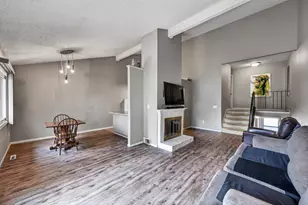 324 Shawnee Trail, Shakopee, MN 55379 - Photo 3