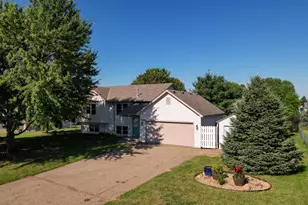 705 Robert Phillip Pl, Roberts, WI 54023 - Photo 1