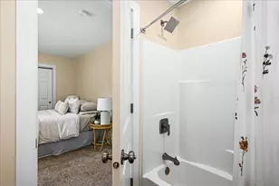 4124 W Calvary Rd, Duluth, MN 55803 - Photo 17