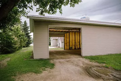 403 Main Street E, Cavalier, ND 58220 - Photo 9