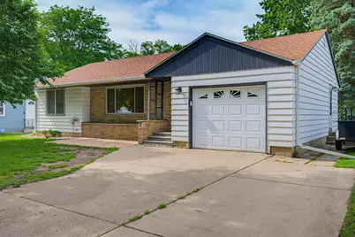 735 E 4th Street, Litchfield, MN 55355 - Photo 1