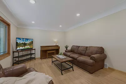 735 E 4th Street, Litchfield, MN 55355 - Photo 3