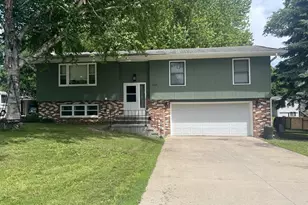 1301 9th St SE, Willmar, MN 56201 - Photo 29