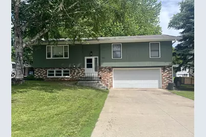 1301 9th Street SE, Willmar, MN 56201 - Photo 1