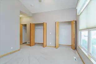 2686 New Century Terrace, Maplewood, MN 55119 - Photo 9