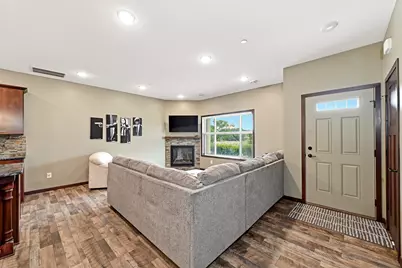 5672 Harvest Moon Boulevard NW, Rochester, MN 55901 - Photo 3