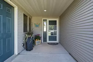 2607 9th St SW, Willmar, MN 56201 - Photo 7