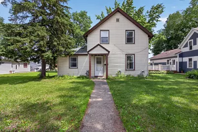 317 S 4th Street, Le Sueur, MN 56058 - Photo 1
