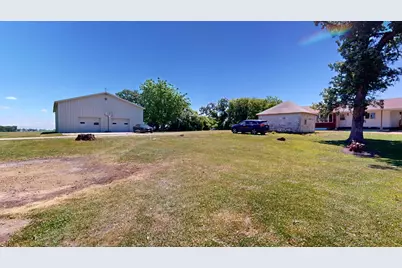 101 Center Street, Freeborn, MN 56032 - Photo 31