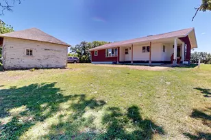 101 Center St, Freeborn, MN 56032 - Photo 29