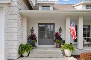 9810 Sky Ln, Eden Prairie, MN 55347 - Photo 3