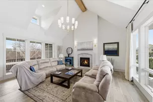 9810 Sky Ln, Eden Prairie, MN 55347 - Photo 15
