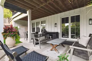 9810 Sky Ln, Eden Prairie, MN 55347 - Photo 37