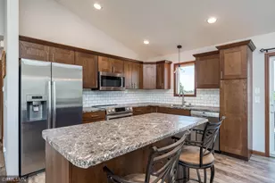 109 Cypress Ct, Mankato, MN 56001 - Photo 9