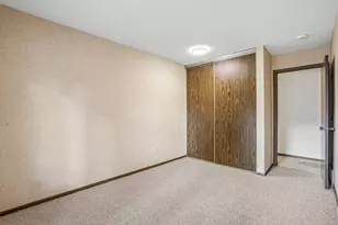 2207 Oregon Ct, Saint Louis Park, MN 55426 - Photo 25