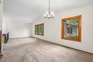 2207 Oregon Ct, Saint Louis Park, MN 55426 - Photo 9