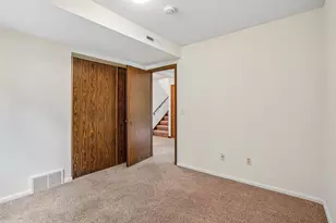 2207 Oregon Ct, Saint Louis Park, MN 55426 - Photo 27
