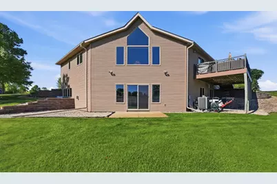 126 57th Avenue NE, Willmar, MN 56201 - Photo 5