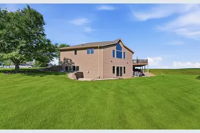126 57th Avenue NE, Willmar, MN 56201 - Photo 5